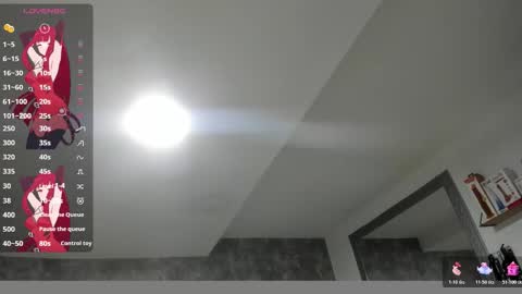 Snapshot of crystalboow chatting on March 1, 12:01 am Crystal online show from March 1, 12:01 am