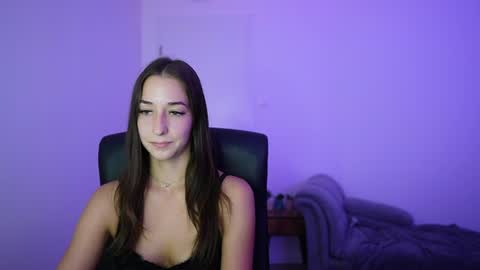 Crystalbrunette18 online show from June 28, 5:19 pm