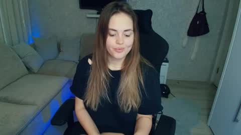 crystalemily online show from January 6, 8:23 pm