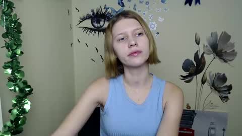 Stella online show from December 23, 1:13 pm