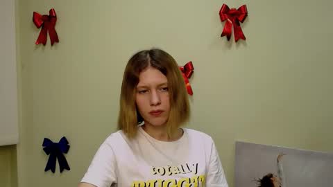 Stella online show from February 14, 5:03 pm