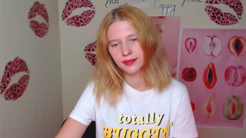 Stella online show from September 20, 6:53 pm