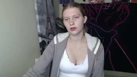 Stella online show from October 11, 6:28 pm