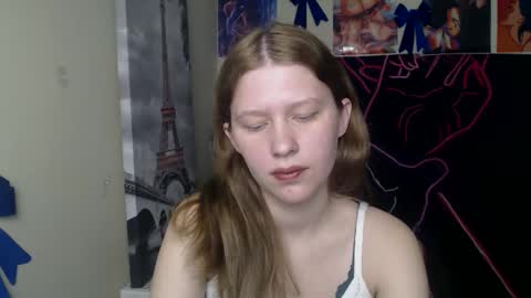 Stella online show from March 18, 1:58 pm