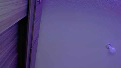 Snapshot of crystalitesq chatting on November 2, 3:31 am Olivia online show from November 2, 3:31 am