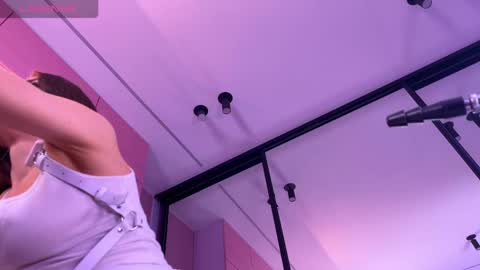 Lana online show from January 19, 4:25 pm