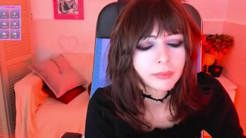 crystallbloom online show from October 14, 2:34 am