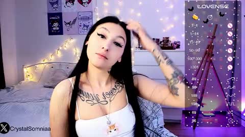 Sasha    Make me moan with patterns   good music here  online show from February 25, 1:09 am