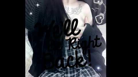 Sasha    Make me moan with patterns   good music here  online show from October 2, 10:00 am