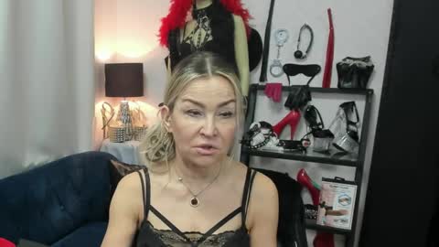 CrystalHotty online show from April 9, 5:29 am