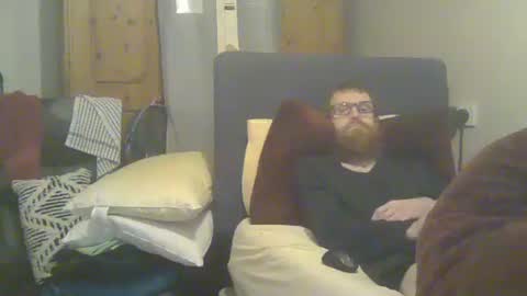Snapshot of cs014g8493 chatting on March 21, 12:59 am chris online show from March 21, 12:59 am