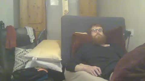 Snapshot of cs014g8493 chatting on May 10, 12:38 am chris online show from May 10, 12:38 am