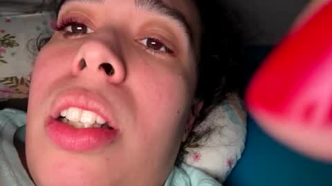 Snapshot of cubanwetdreamdoll chatting on February 24, 5:49 am Thick Cuban Laz online show from February 24, 5:49 am