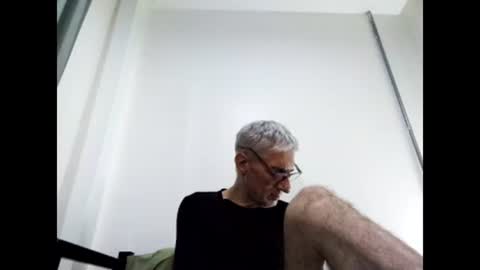 Snapshot of cucaio18 chatting on January 19, 2:59 pm BIG UNCUT HARD COCK online show from January 19, 2:59 pm