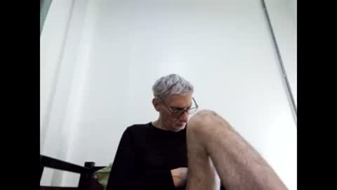 Snapshot of cucaio18 chatting on January 30, 12:50 am BIG UNCUT HARD COCK online show from January 30, 12:50 am
