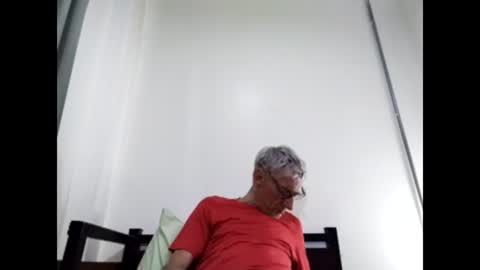 Snapshot of cucaio18 chatting on February 27, 7:01 am BIG UNCUT HARD COCK online show from February 27, 7:01 am