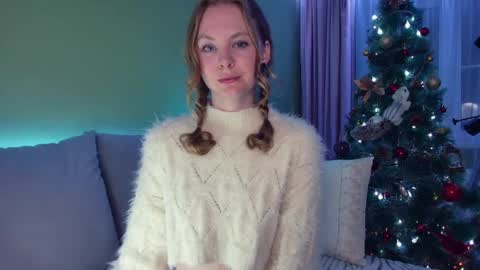 Snapshot of cuddle_kitten chatting on January 8, 3:17 pm Alexia online show from January 8, 3:17 pm