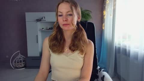 Snapshot of cuddle_kitten chatting on March 2, 8:05 am Alexia online show from March 2, 8:05 am