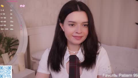 Ellie online show from November 25, 4:40 pm