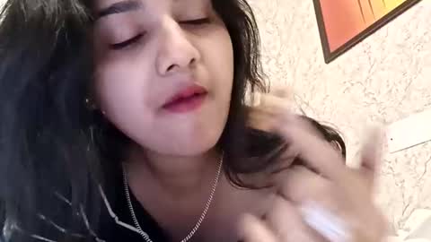 cuddlemuffins online show from February 21, 3:07 am