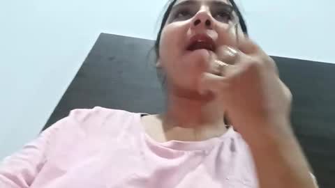 cuddlemuffins online show from April 15, 7:32 pm