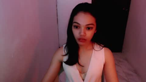 Snapshot of cuddlepunk_bubble chatting on June 2, 6:48 am cuddlepunk_bubble online show from June 2, 6:48 am