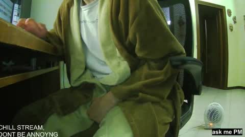 Snapshot of culonudo23 chatting on December 1, 11:36 pm Leo online show from December 1, 11:36 pm