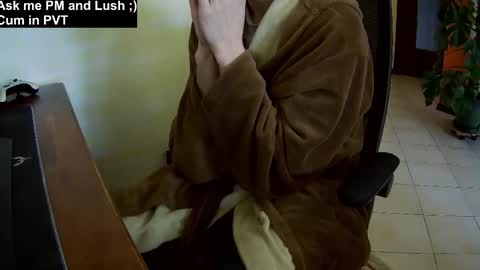 Snapshot of culonudo23 chatting on January 20, 9:24 am Leo online show from January 20, 9:24 am