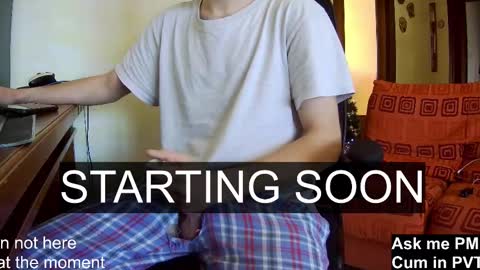 Snapshot of culonudo23 chatting on January 30, 4:45 pm Leo online show from January 30, 4:45 pm