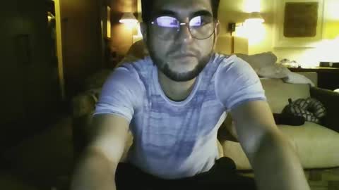 Snapshot of culturalclash1985 chatting on November 12, 9:53 am culturalclash1985 online show from November 12, 9:53 am