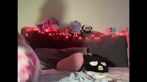 cum2charmxx online show from October 17, 10:18 am