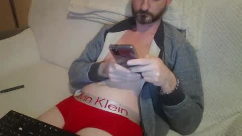 Snapshot of cum363026 chatting on January 7, 4:05 pm cum363026 online show from January 7, 4:05 pm