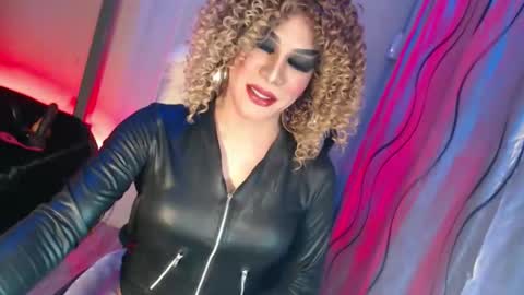Snapshot of cum_4youbaby chatting on April 21, 4:01 pm CUMMELA SLUTI online show from April 21, 4:01 pm