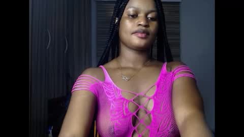 Snapshot of cum_ebony_petitxx chatting on February 21, 7:31 am cath online show from February 21, 7:31 am