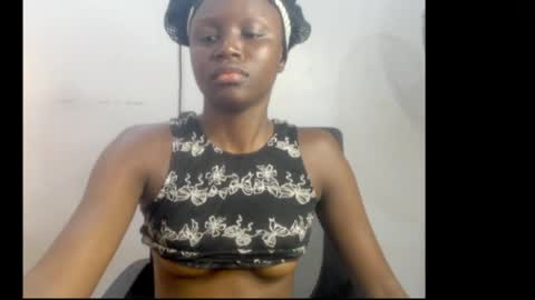 sophie online show from April 13, 6:19 am