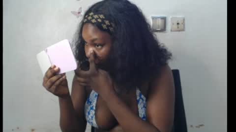 Snapshot of cum_ebony_xxxpetit chatting on July 3, 12:50 am Teeha online show from July 3, 12:50 am