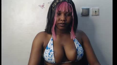Snapshot of cum_ebony_xxxpetit chatting on July 5, 4:19 am Teeha online show from July 5, 4:19 am
