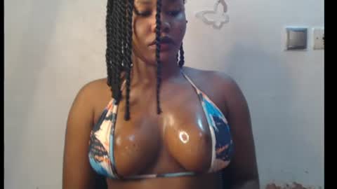 Snapshot of cum_ebony_xxxpetit chatting on July 23, 1:08 am Teeha online show from July 23, 1:08 am