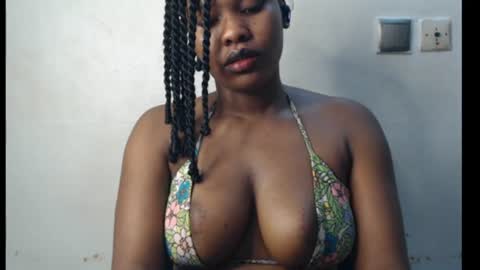 Snapshot of cum_ebony_xxxpetit chatting on July 28, 2:13 pm Teeha online show from July 28, 2:13 pm
