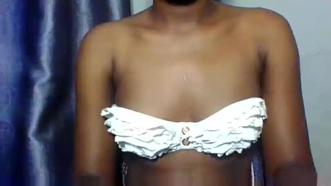 Snapshot of cum_girl_ chatting on May 22, 1:24 am cum_girl_ online show from May 22, 1:24 am