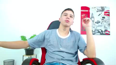 cumandres online show from October 8, 2:14 pm