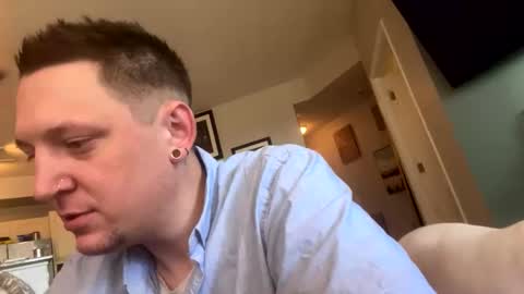 CuMAw3R online show from April 22, 7:26 pm