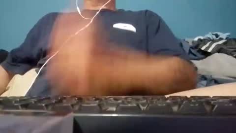 Snapshot of cumbian_chero chatting on May 25, 9:59 am cumbian_chero online show from May 25, 9:59 am