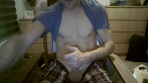 Snapshot of cumbigdick311 chatting on February 26, 10:42 pm cumbigdick311 online show from February 26, 10:42 pm