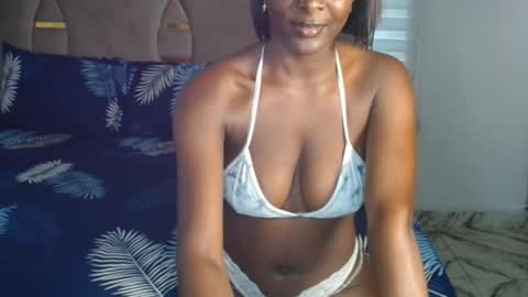 Snapshot of cumbonydreamdoll chatting on October 6, 11:51 am coco online show from October 6, 11:51 am