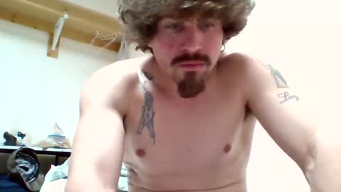 Snapshot of cumford94 chatting on February 6, 4:28 am cumford94 online show from February 6, 4:28 am