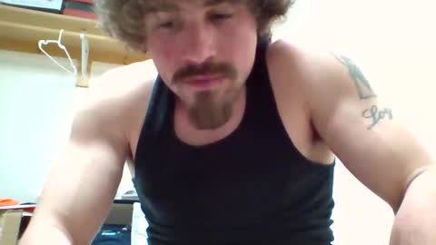 Snapshot of cumford94 chatting on February 7, 5:33 am cumford94 online show from February 7, 5:33 am