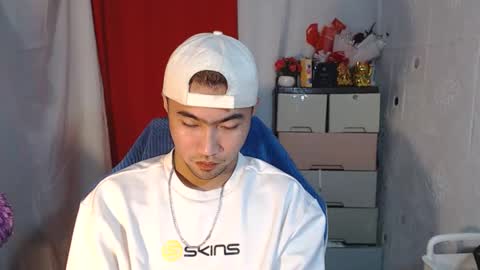 Snapshot of cumhavefun25 chatting on November 20, 10:26 am ask me online show from November 20, 10:26 am