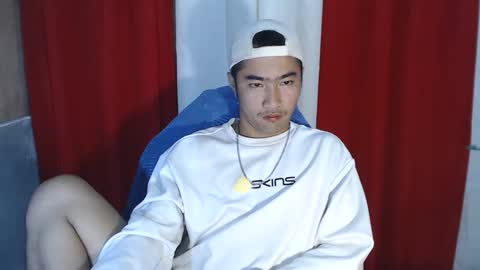 Snapshot of cumhavefun25 chatting on January 14, 4:23 pm ask me online show from January 14, 4:23 pm
