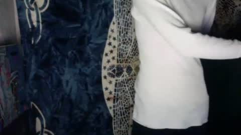 Snapshot of cumlickmydick69 chatting on November 14, 9:19 am cumlickmydick69 online show from November 14, 9:19 am